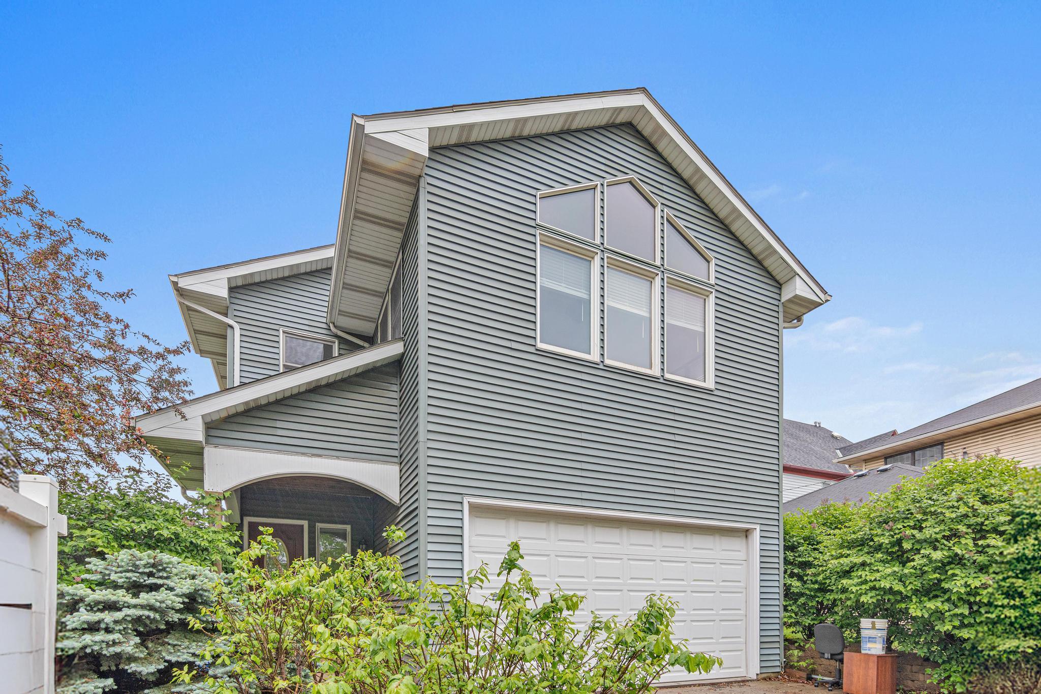 338 Aurora Avenue