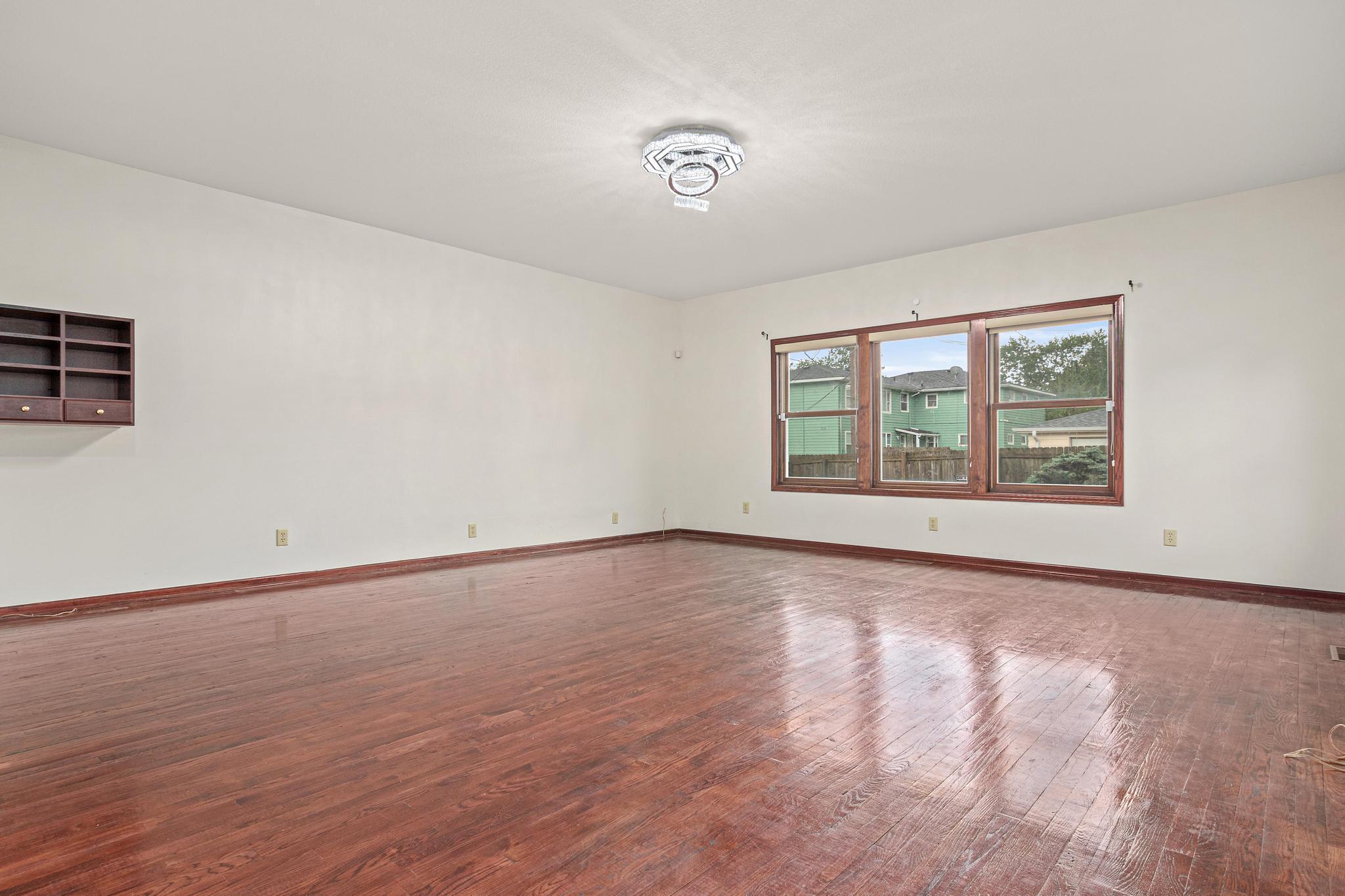 338 Aurora Avenue