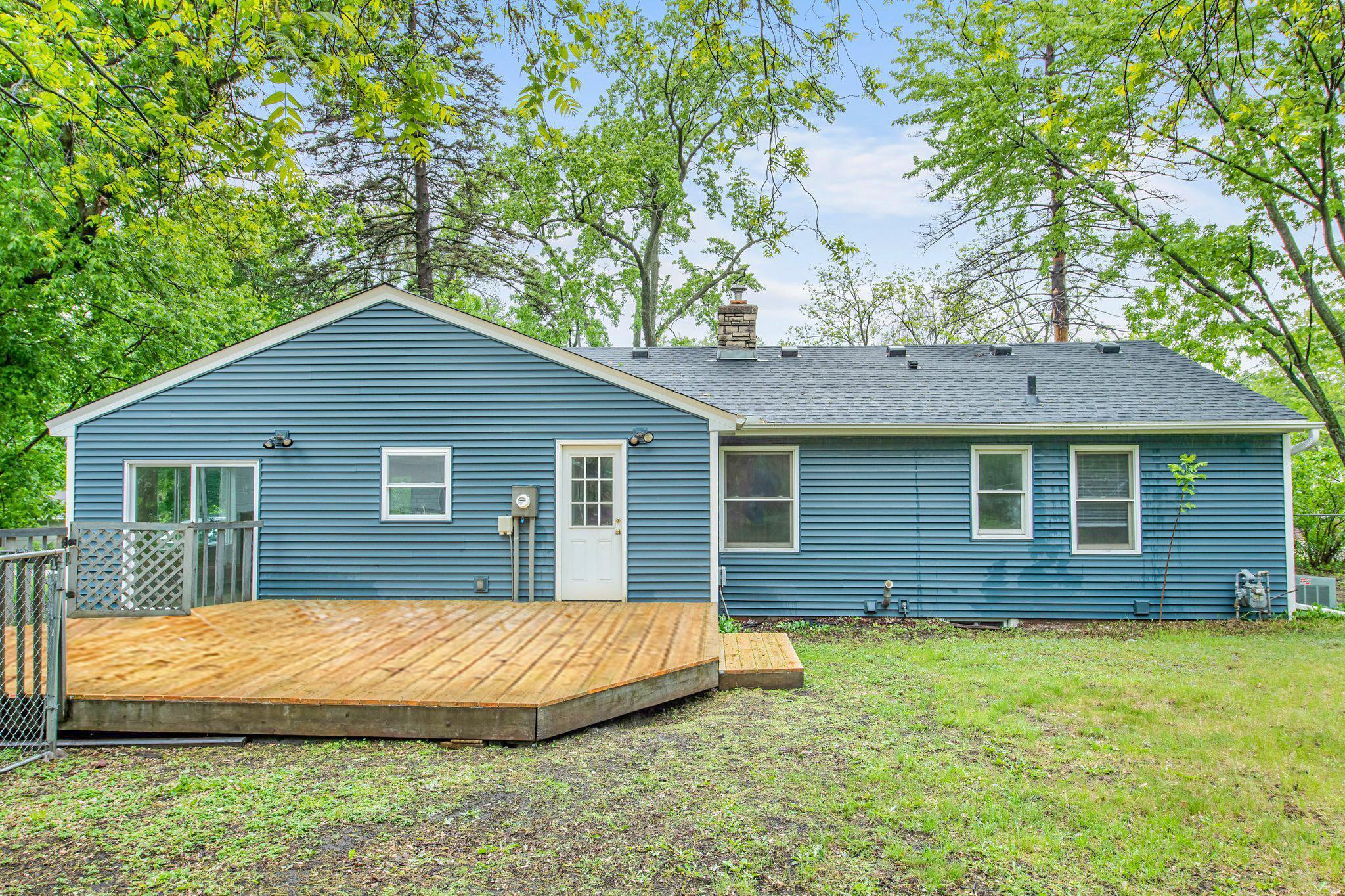 3401 Meadow Lane