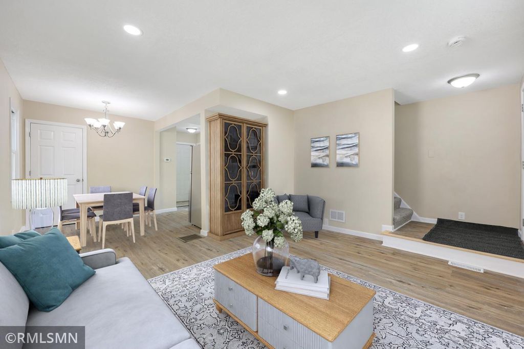 Photo of 853 Conway Street, Saint Paul, MN 55106 (MLS # 7068452)
