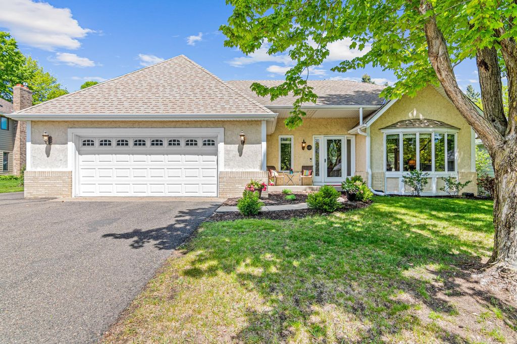Photo of 645 Lake Pine Drive, Shoreview, MN 55126 (MLS # 7076219)