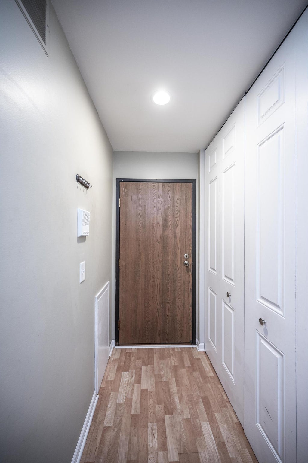 Photo of 3590 Blue Jay Way #201, Eagan, MN 55123 (MLS # 7118690)