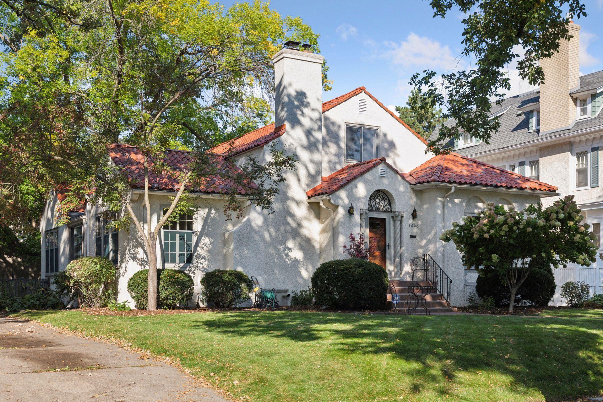 4608 Dupont Avenue S