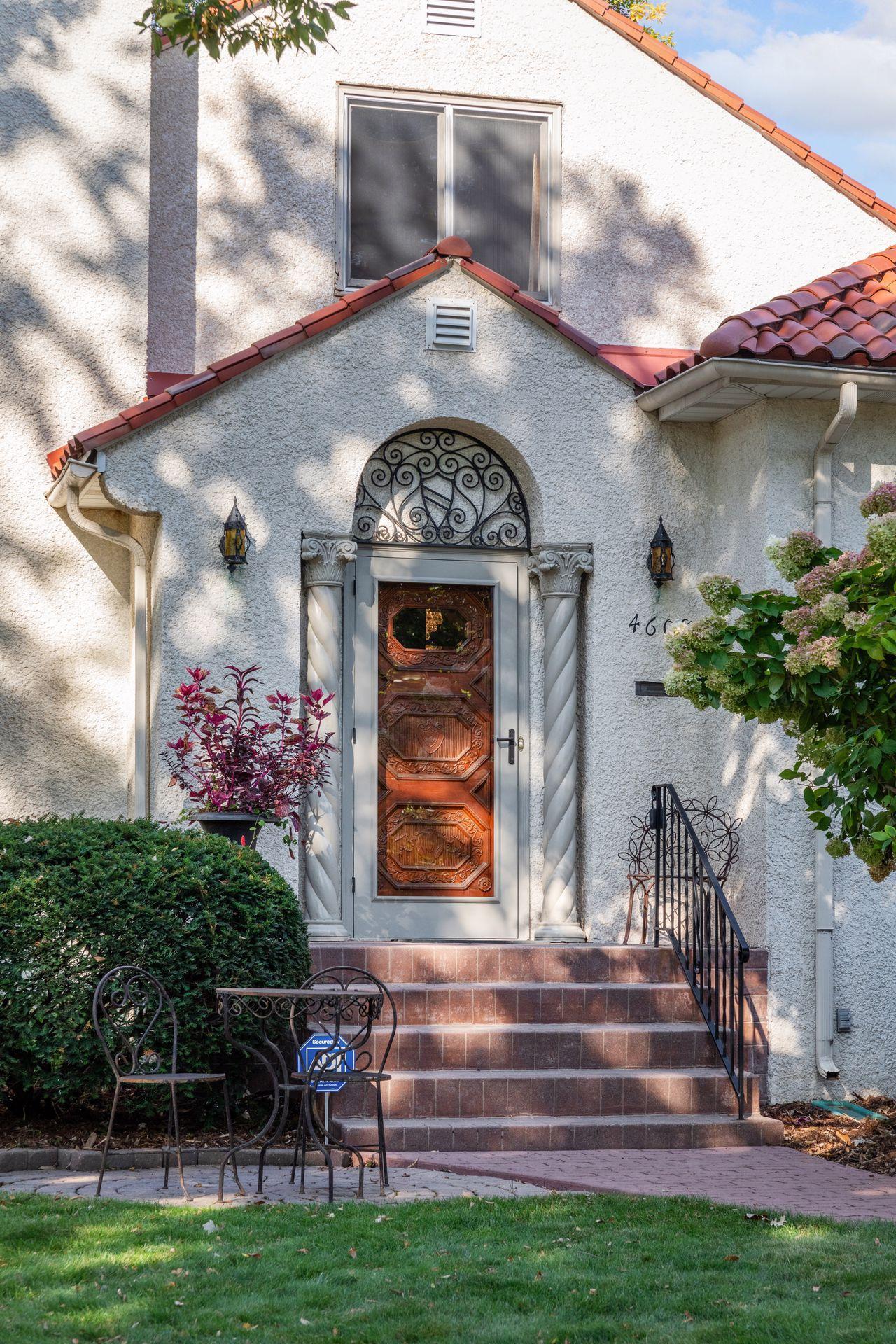 4608 Dupont Avenue S