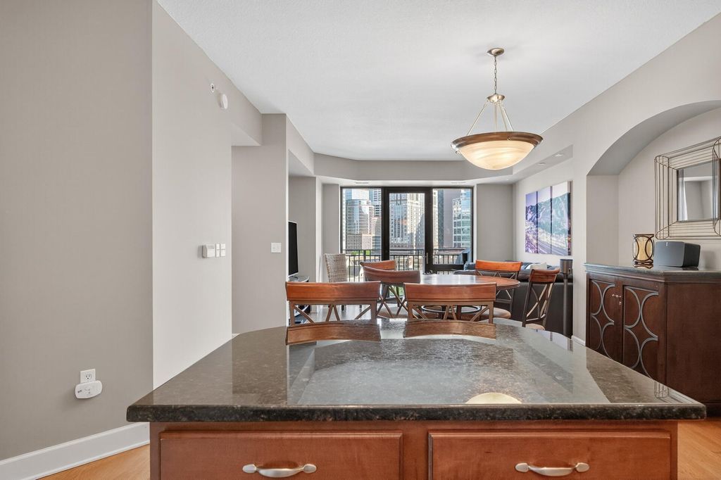 Photo of 500 E Grant Street #709, Minneapolis, MN 55404 (MLS # 7008398)