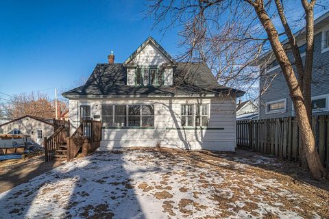 1711 NE 22nd Avenue NE Minneapolis MN 55418