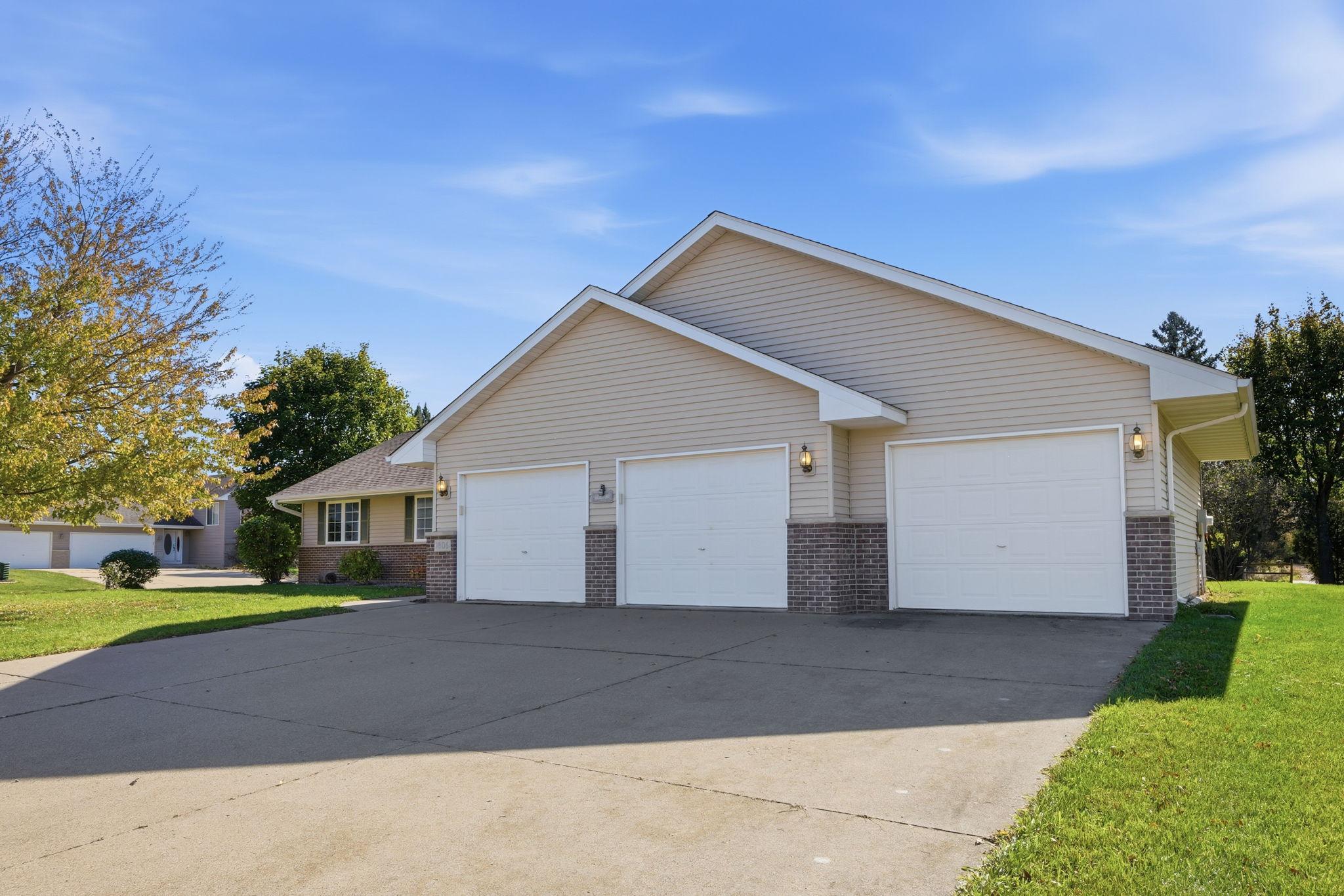 1806 9th Street Circle NE