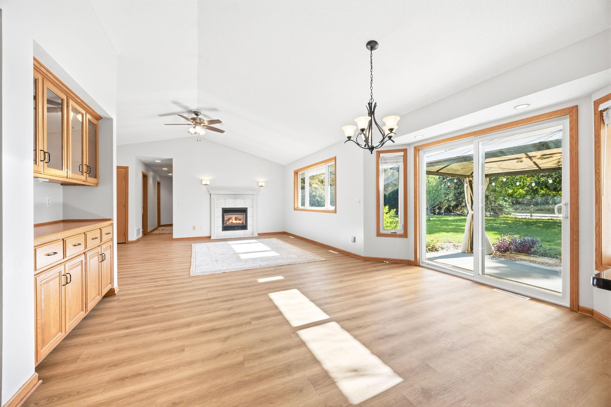 1806 9th Street Circle NE