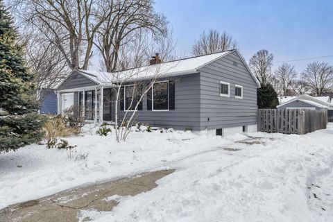 1720 Montreal Avenue Saint Paul MN 55116
