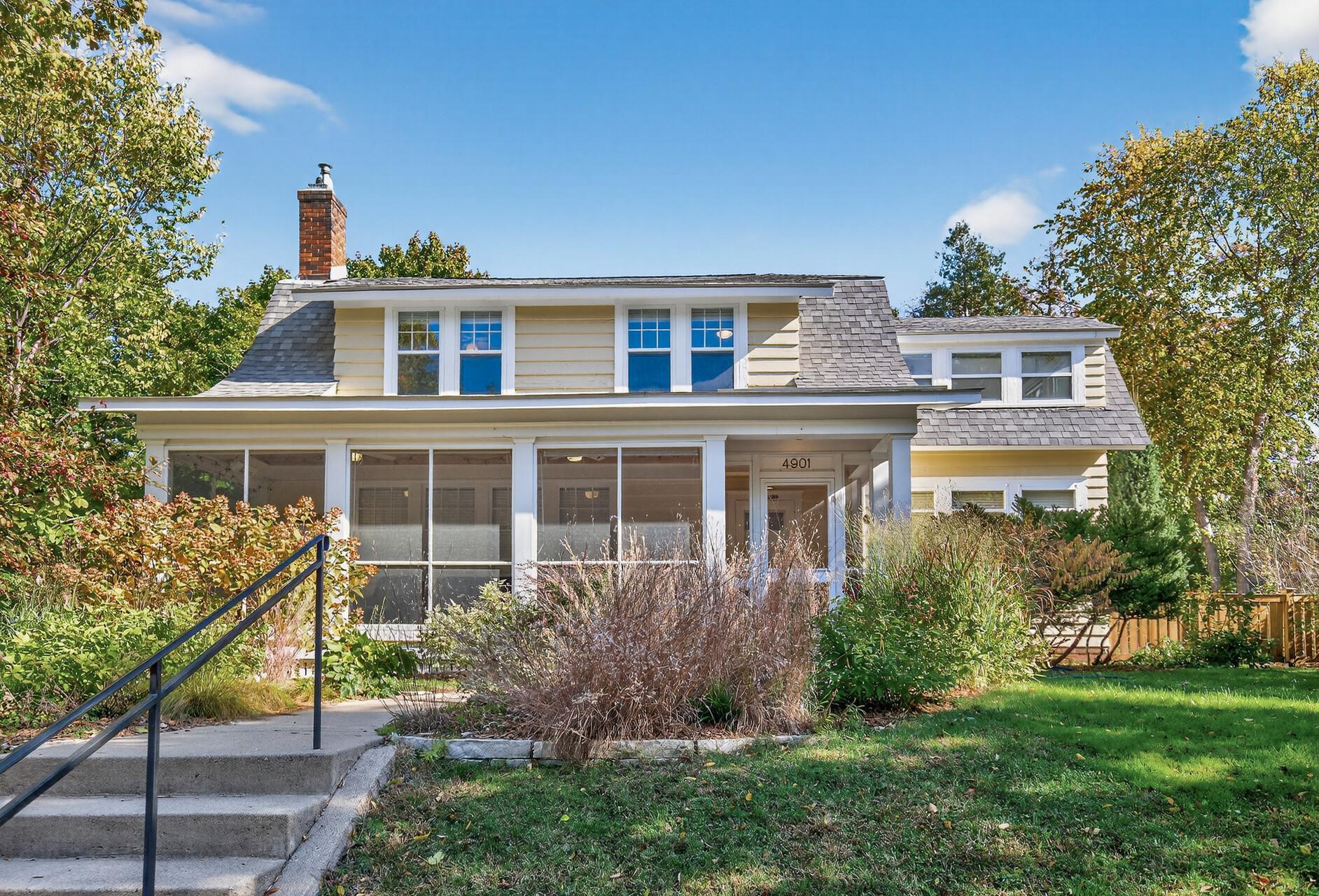 4901 Fremont Avenue S