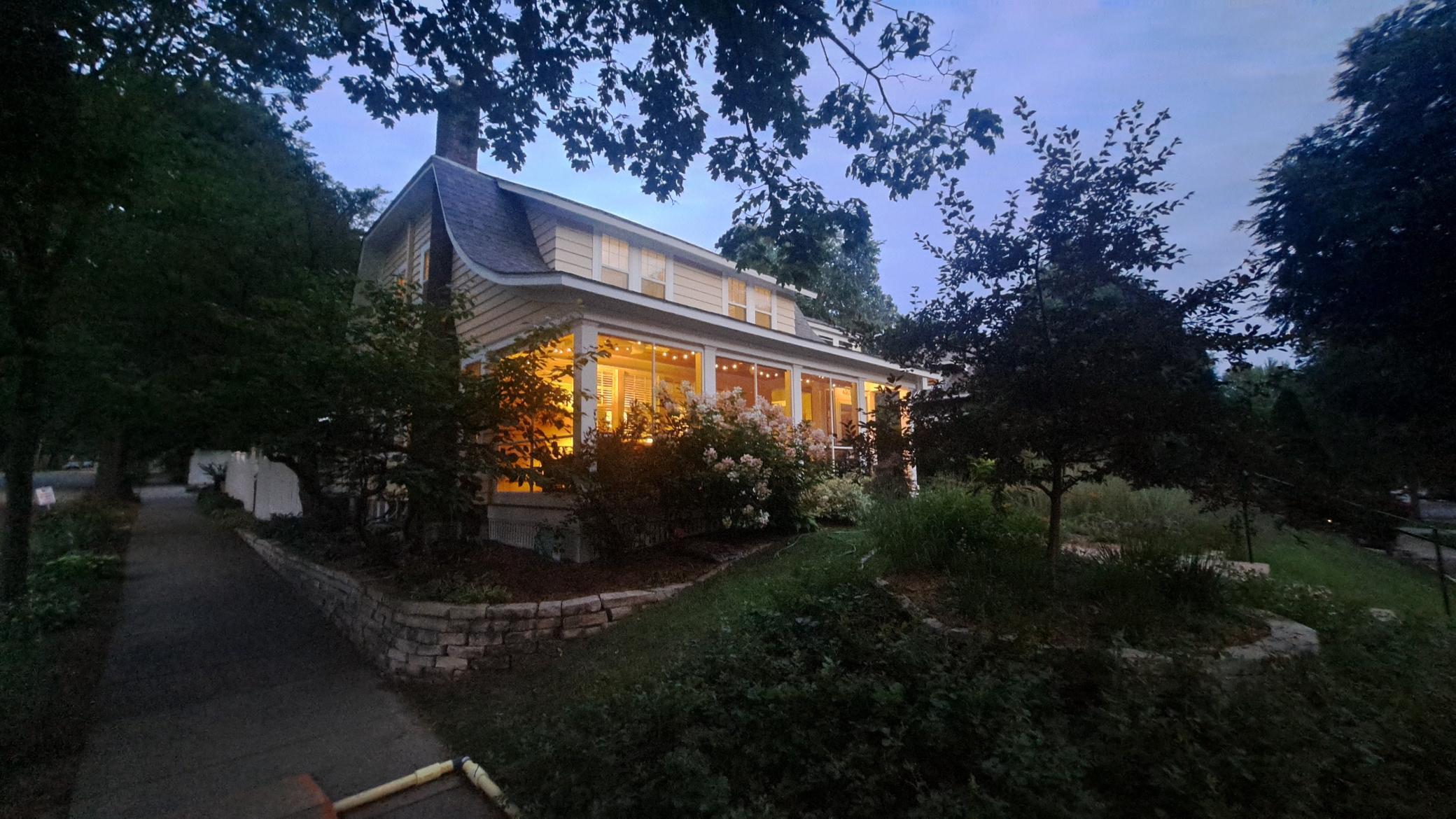 4901 Fremont Avenue S