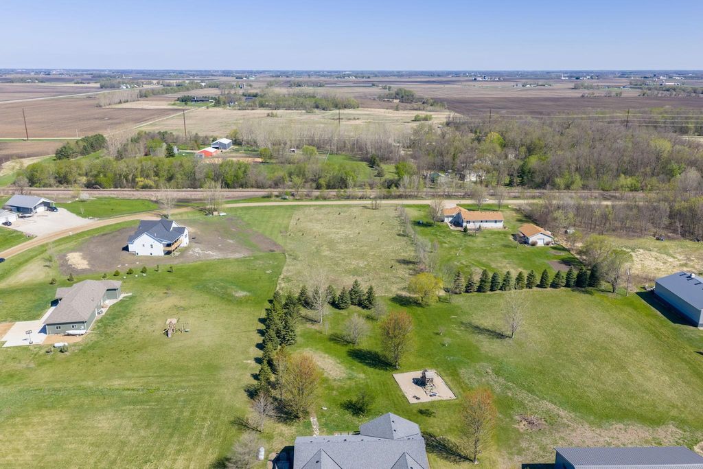 Photo of 4690 108th Circle, Glencoe, MN 55336 (MLS # 7059712)