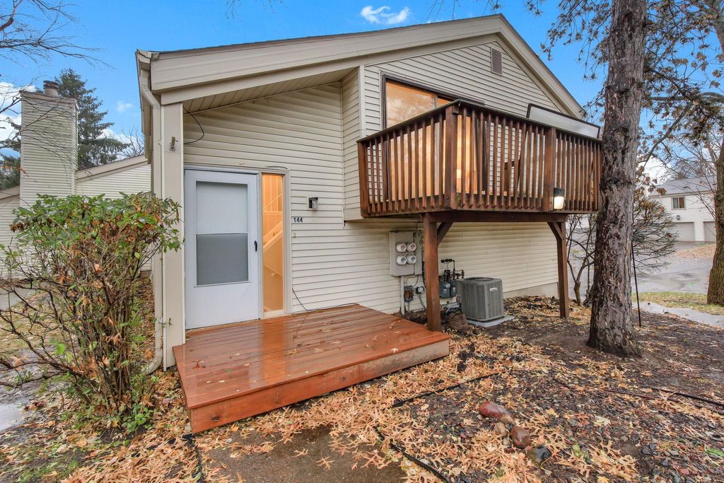 Photo of 144 Avignon Court #13, Woodbury, MN 55125 (MLS # 7003970)