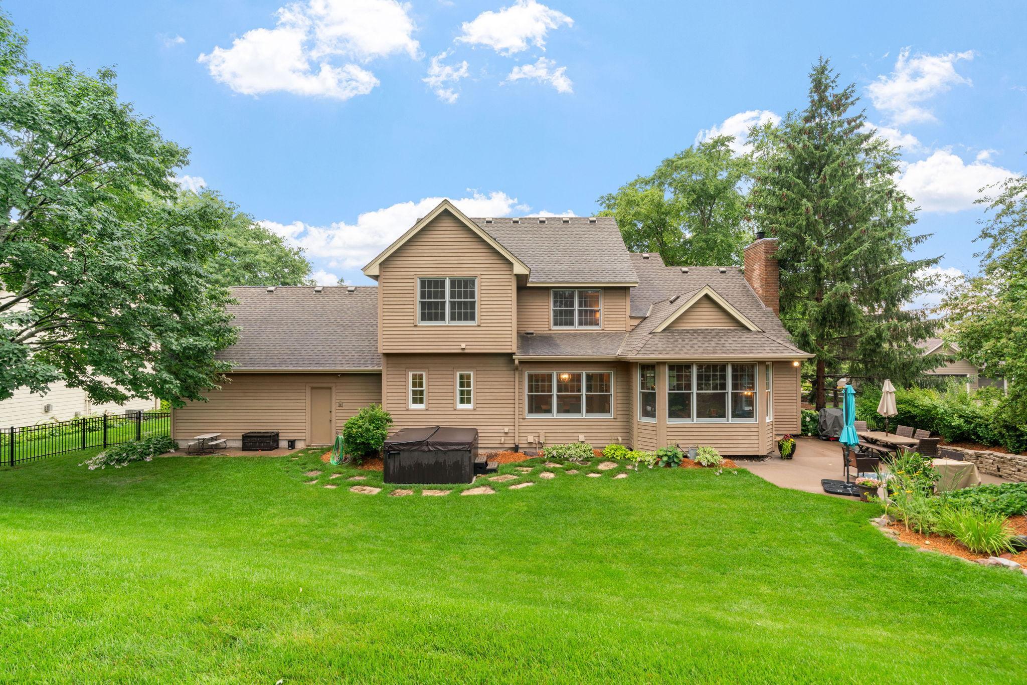 1564 Park Circle