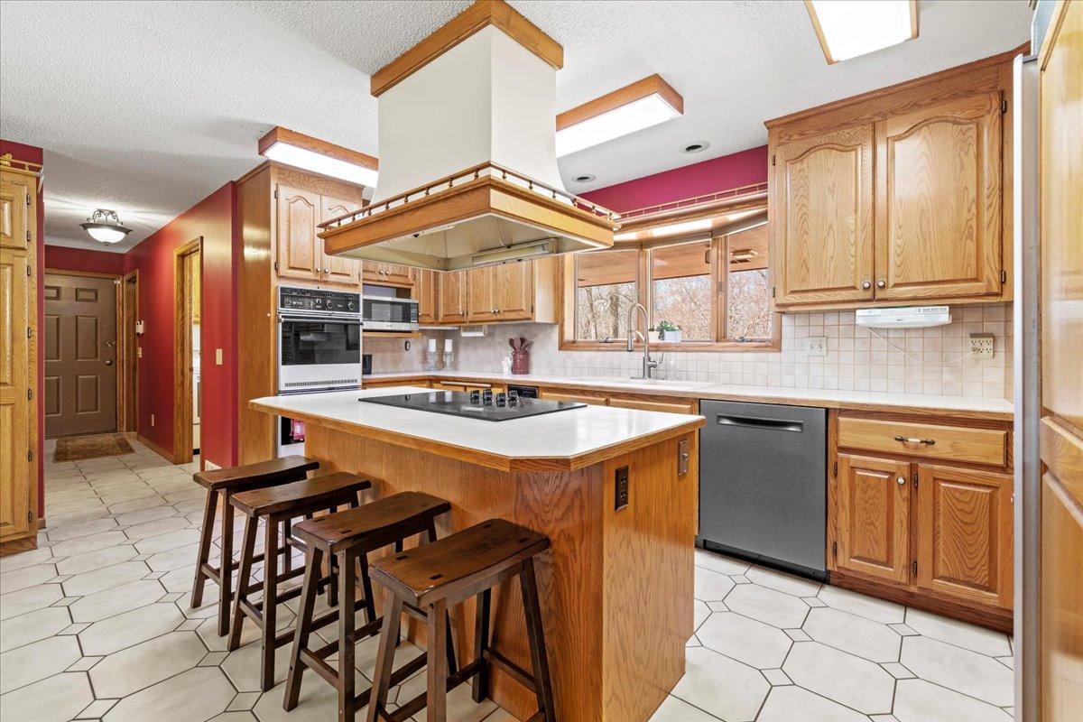 4585 Pioneer Trail