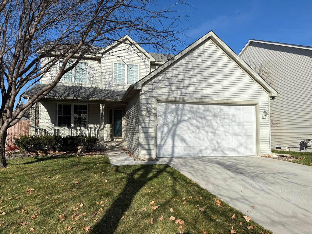 Photo of 16888 78th Avenue N, Maple Grove, MN 55311 (MLS # 6821372)