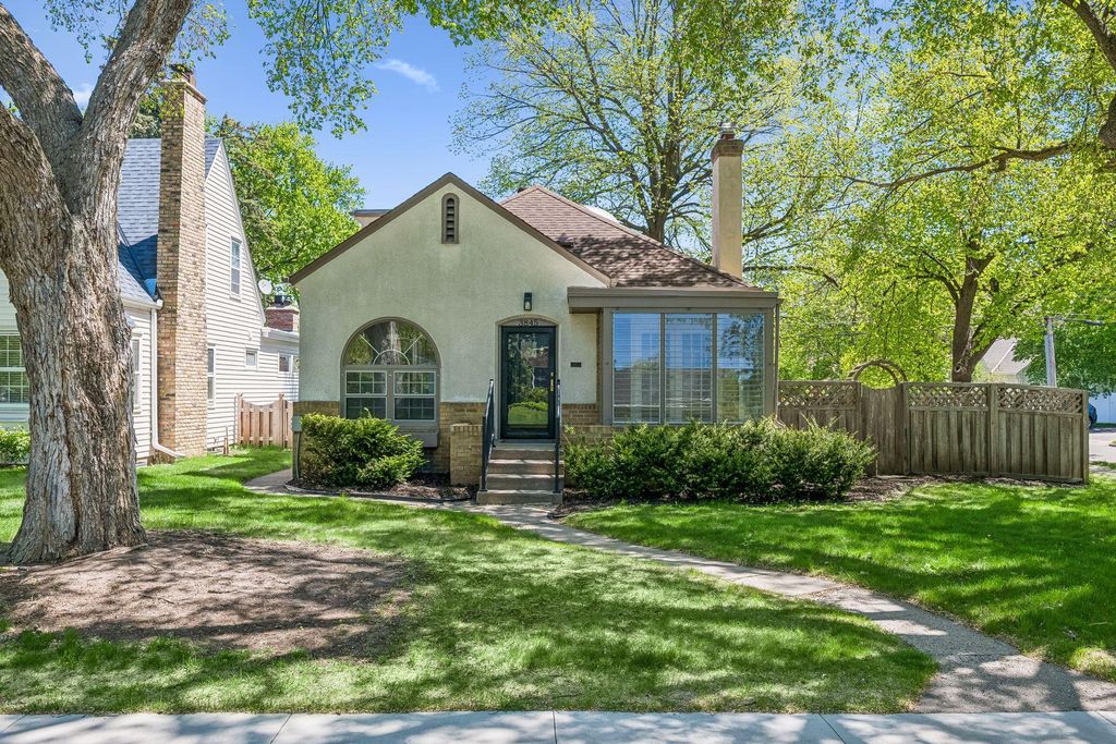 Photo of 3845 Lynn Avenue, Saint Louis Park, MN 55416 (MLS # 7075426)