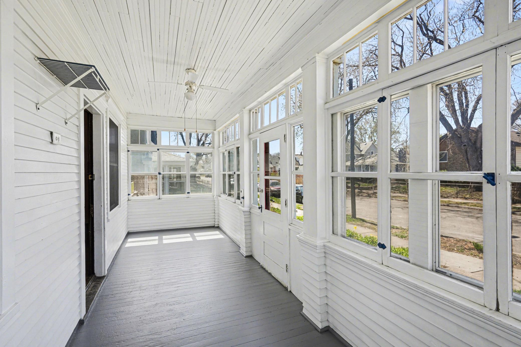 2411 Grand Street NE