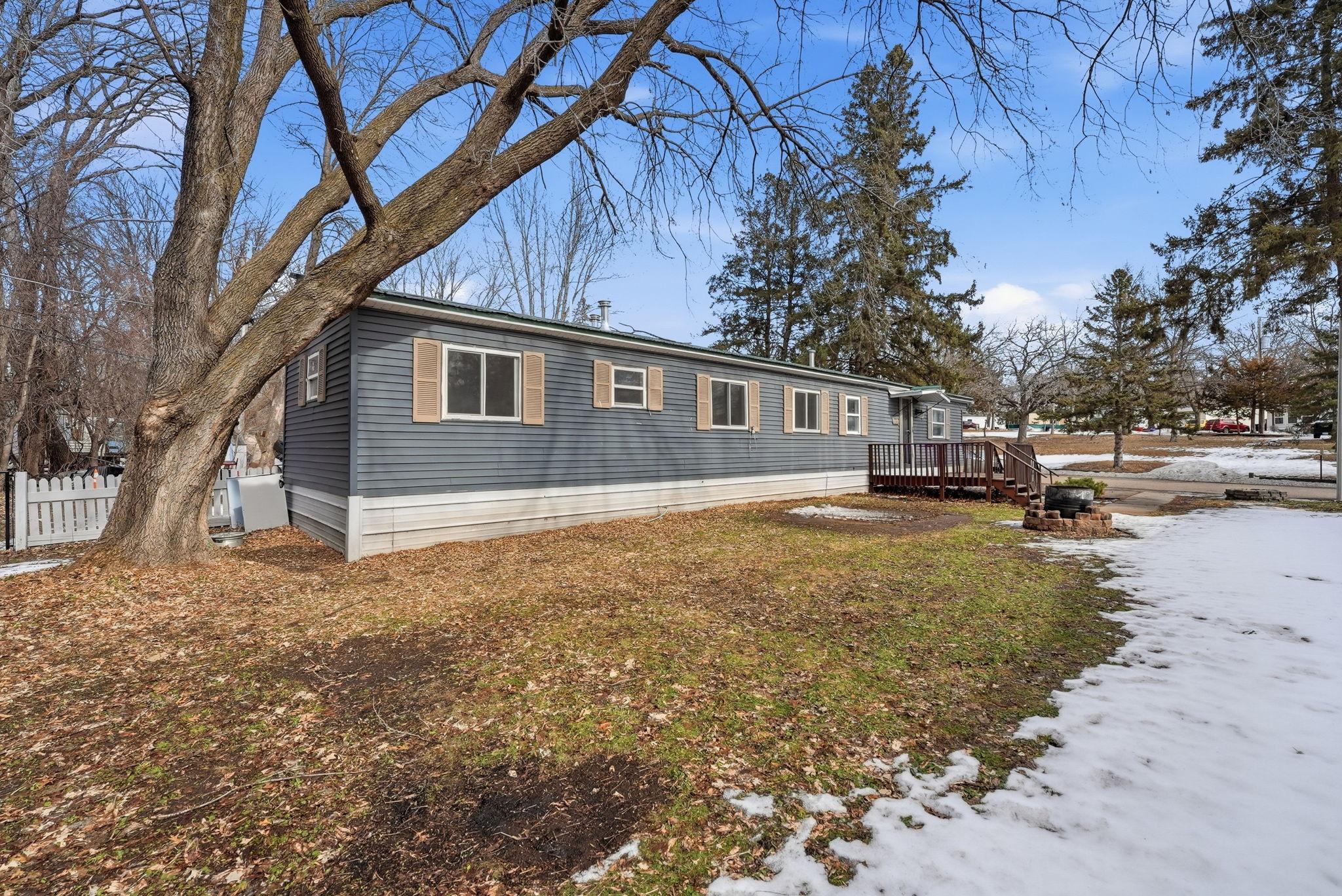 1335 W River Street 4