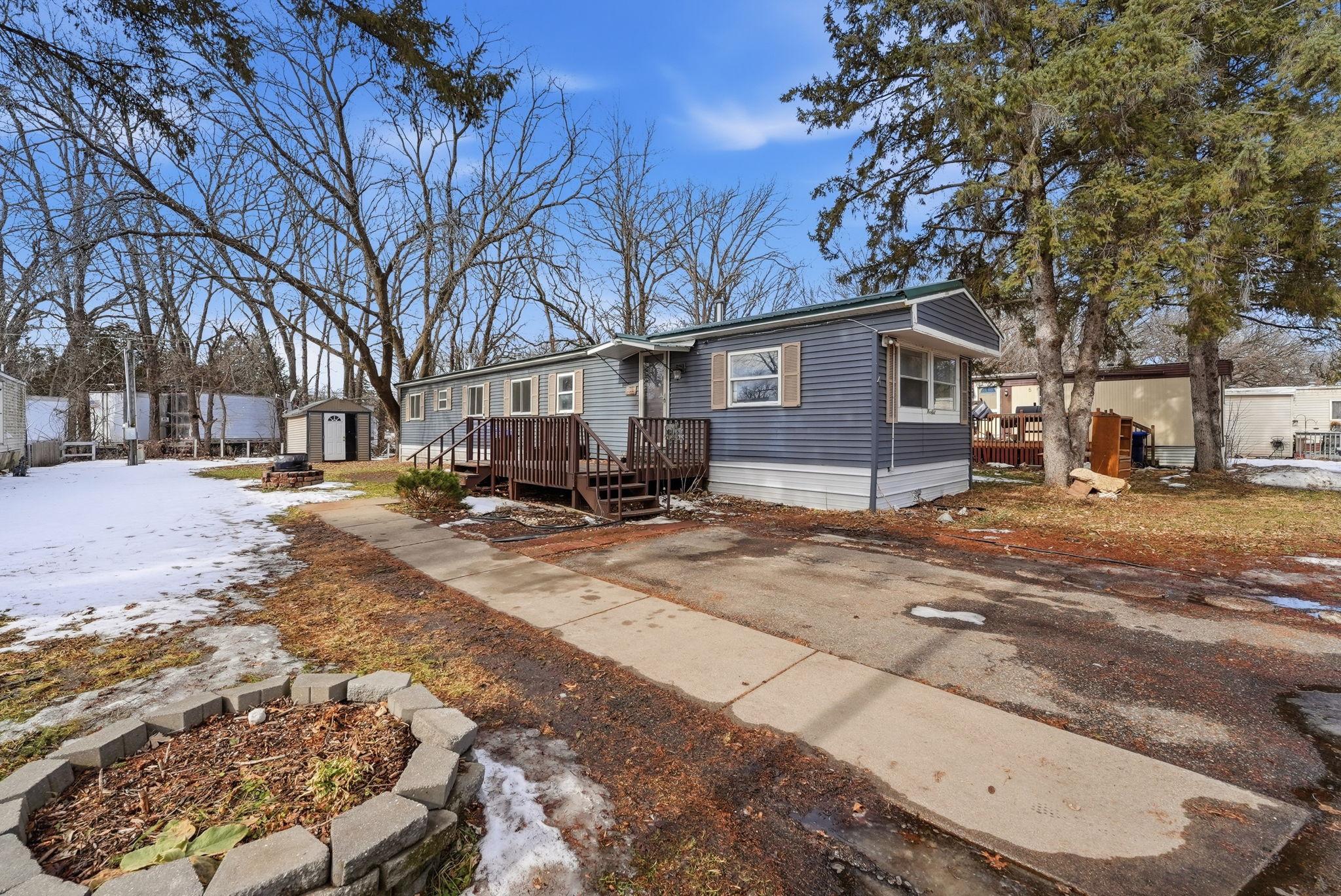 1335 W River Street 4