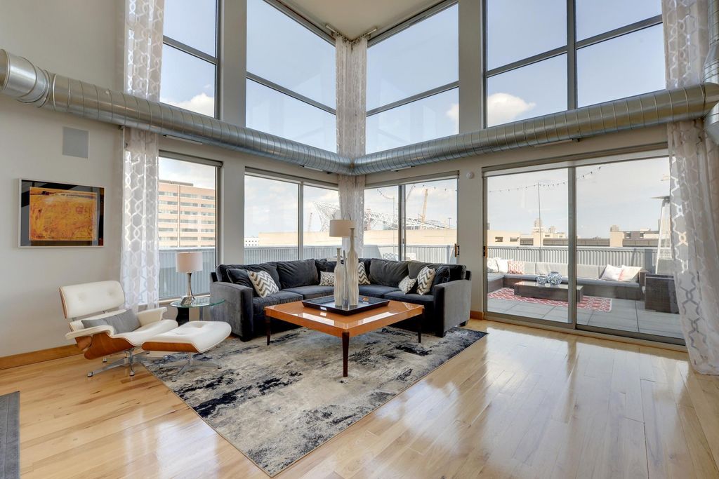 Photo of 521 S 7th Street #705, Minneapolis, MN 55415 (MLS # 7019761)