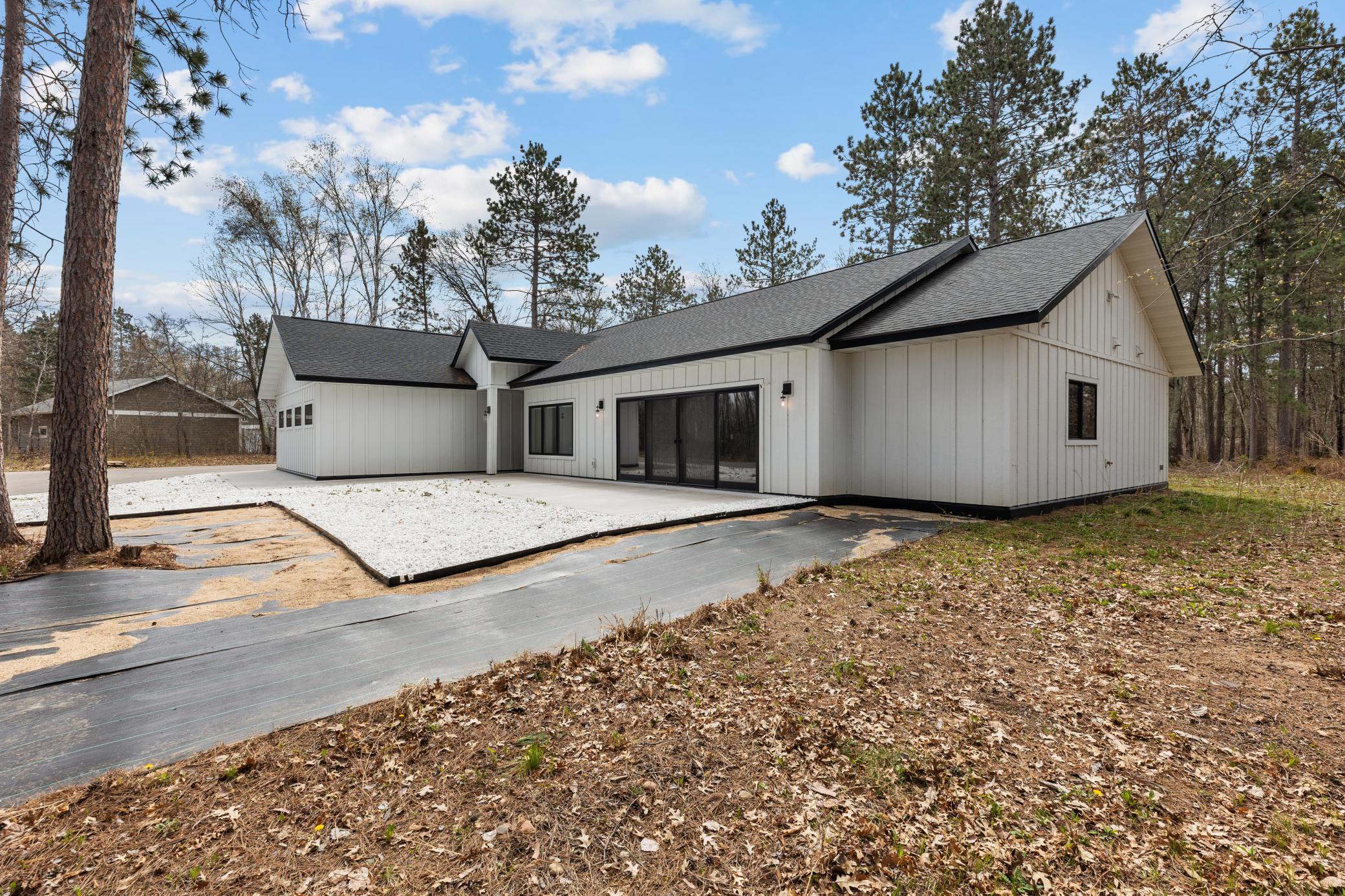 1555 Redstone Trail SW
