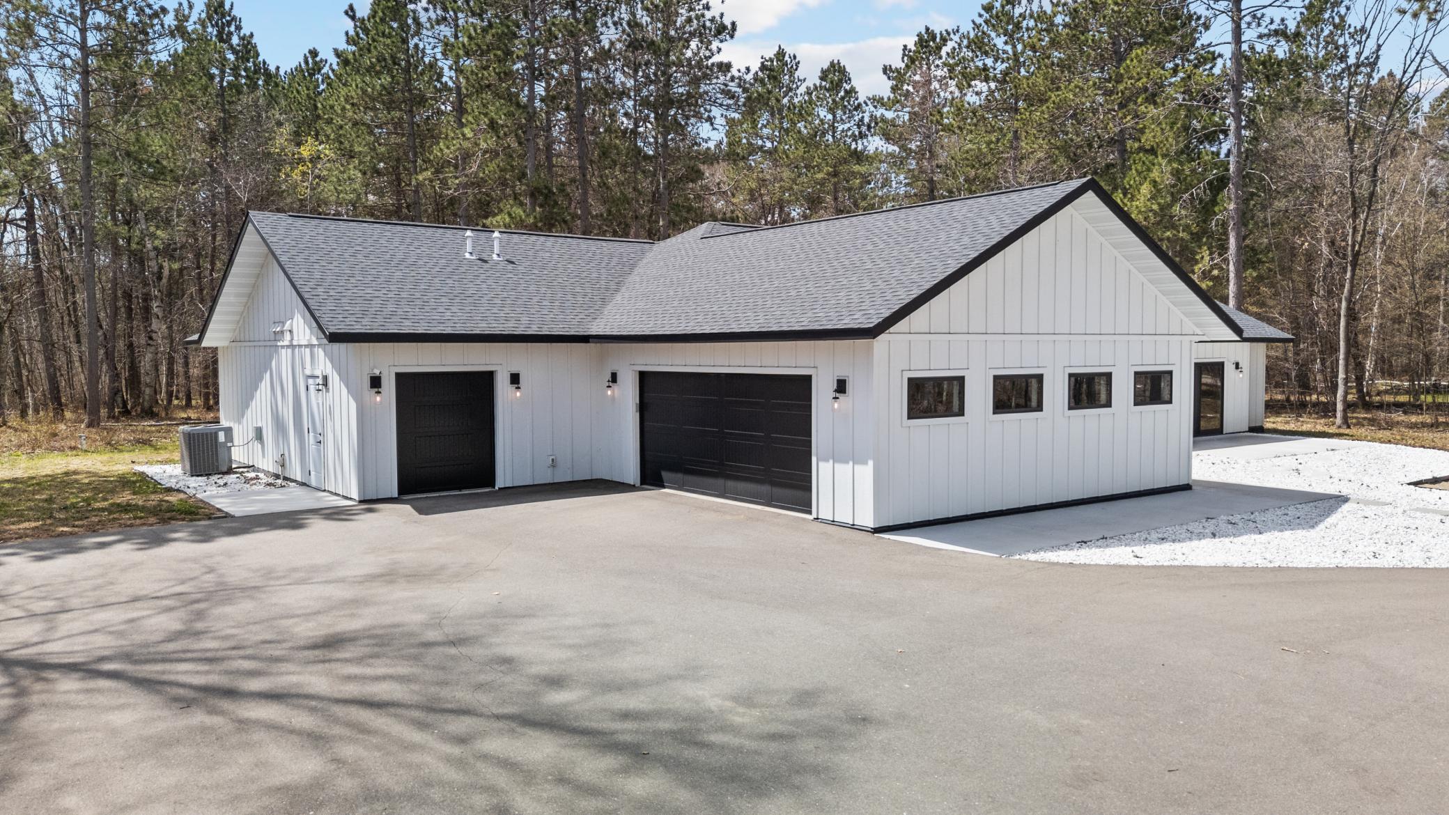 1555 Redstone Trail SW