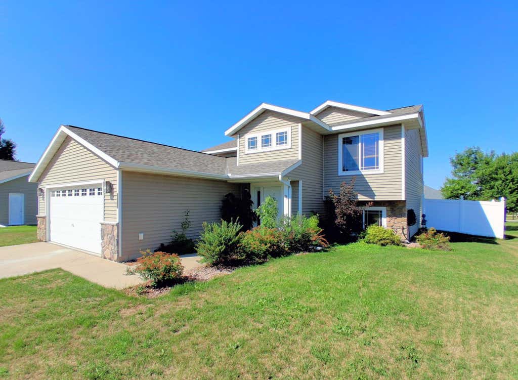 Photo of 2175 67th Avenue N, Saint Cloud, MN 56303 (MLS # 7119719)