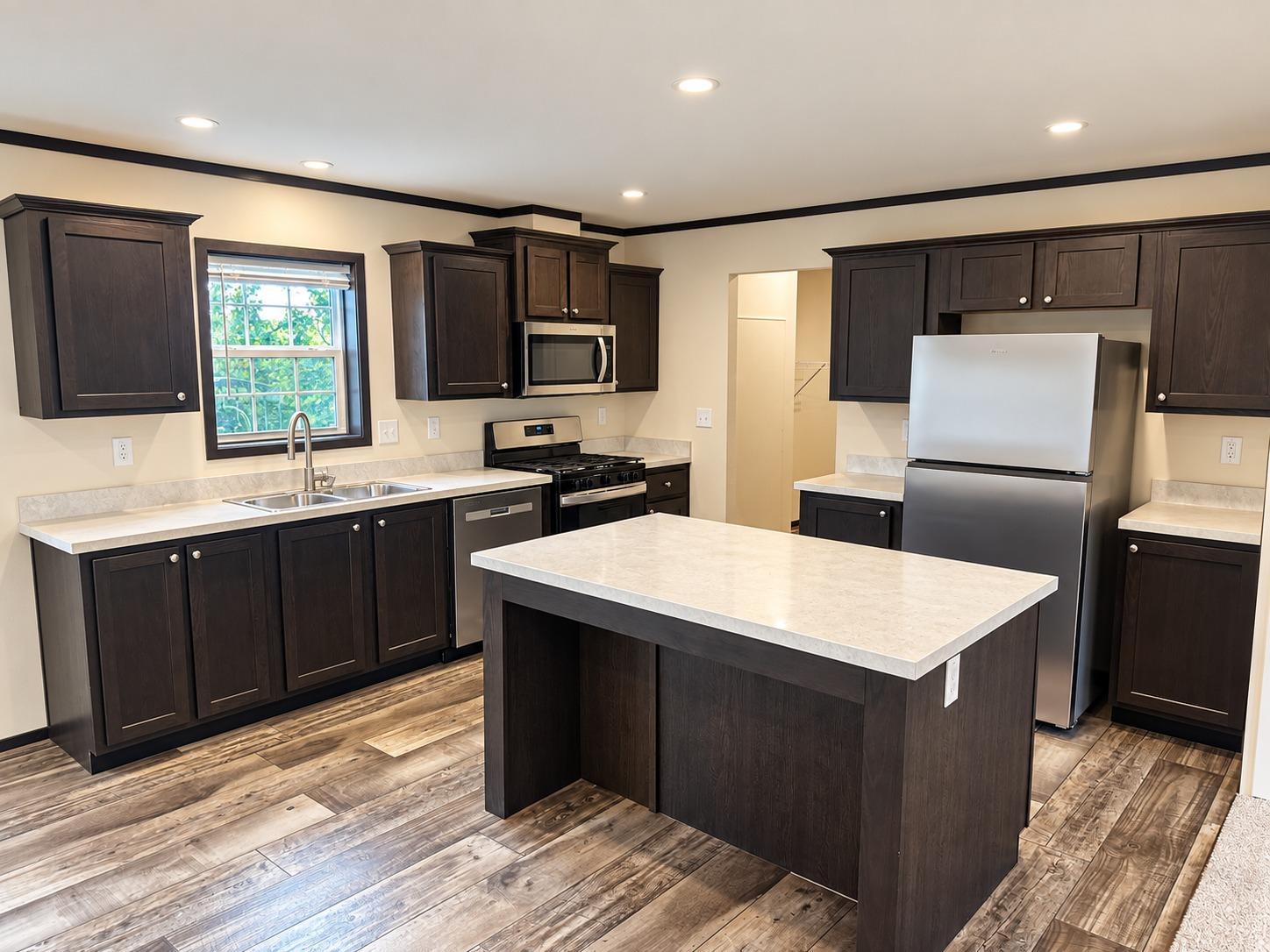 215 N Mckay Avenue 13