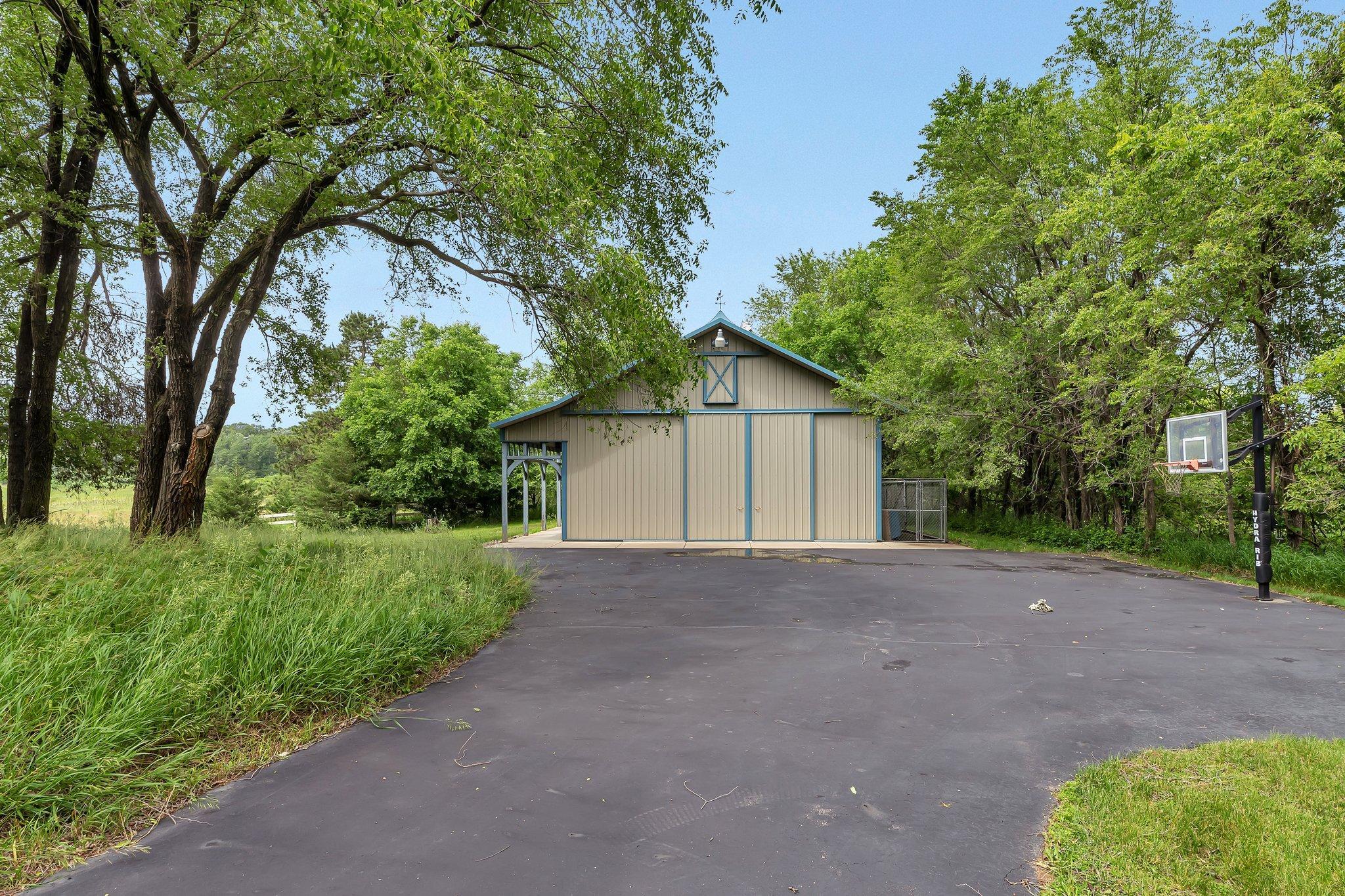 2039 35th Street N
