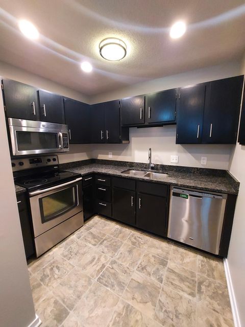 311 Pleasant Avenue 404 Saint Paul MN 55102