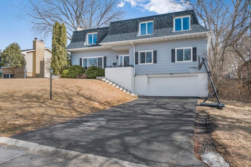 Photo of 6329 Halifax Avenue S, Edina, MN 55424 (MLS # 7034062)