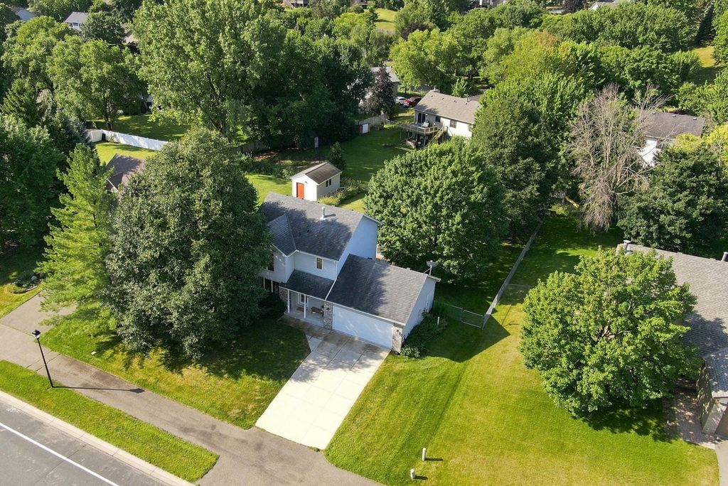 Photo of 840 Northview Park Road, Eagan, MN 55123 (MLS # 7110911)