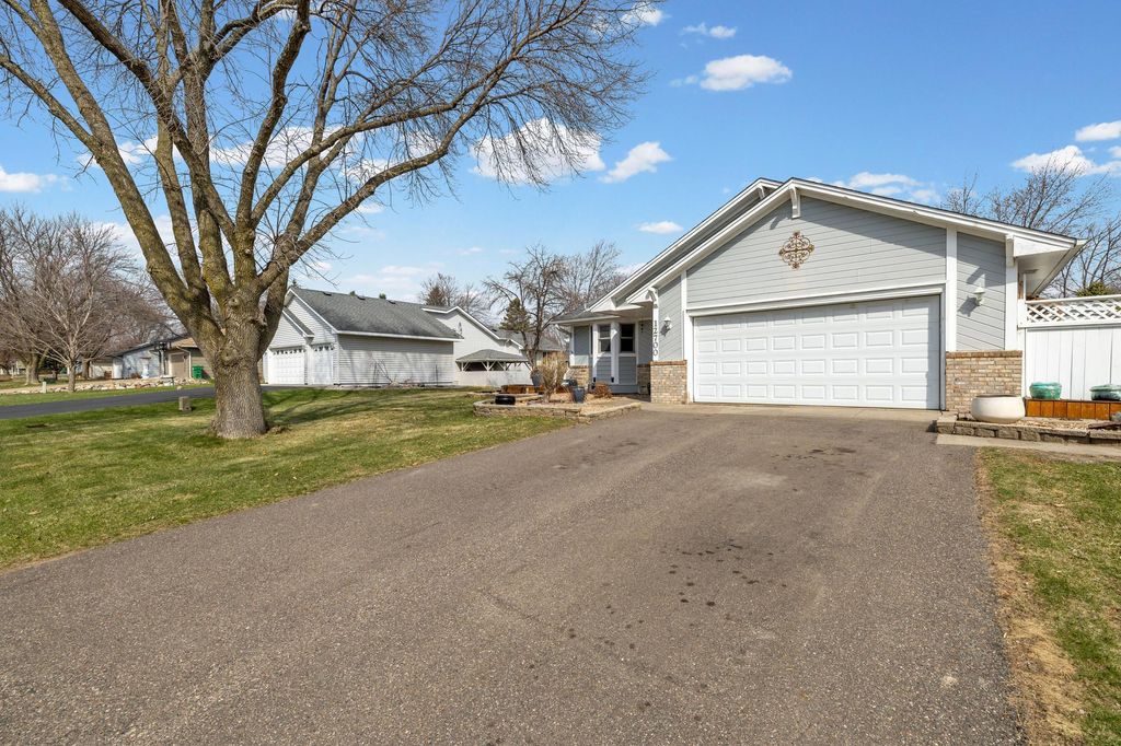 Photo of 12700 90th Place N, Maple Grove, MN 55369 (MLS # 7039235)