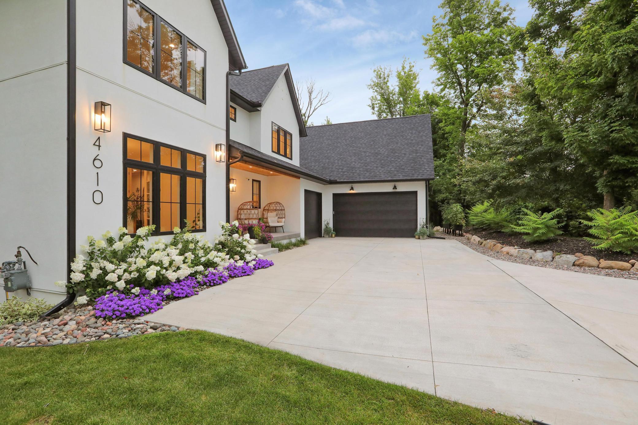 4610 Daisy Circle