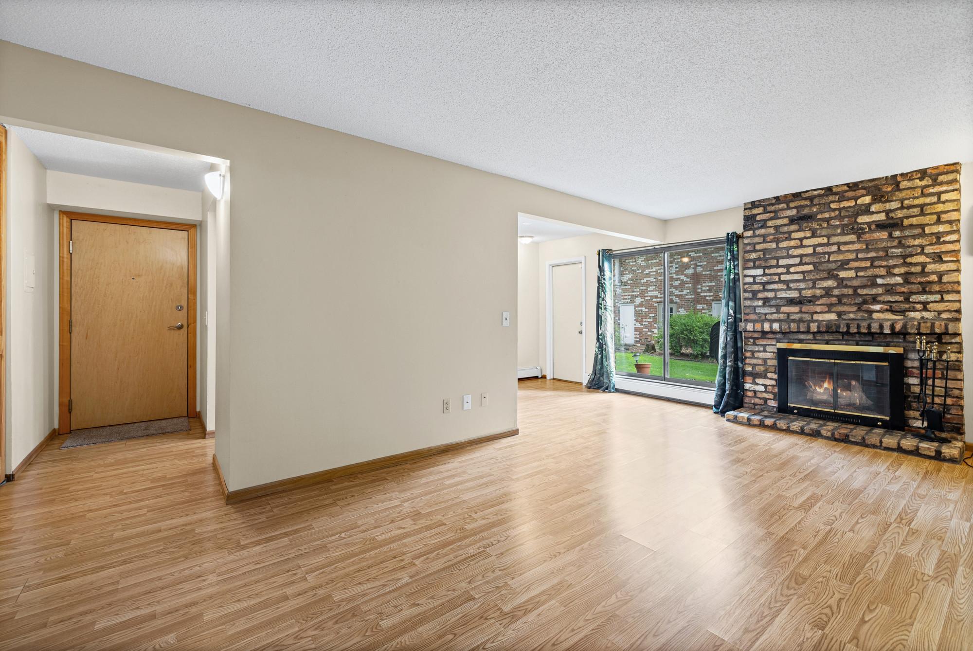 4600 Cedar Lake Road S 2