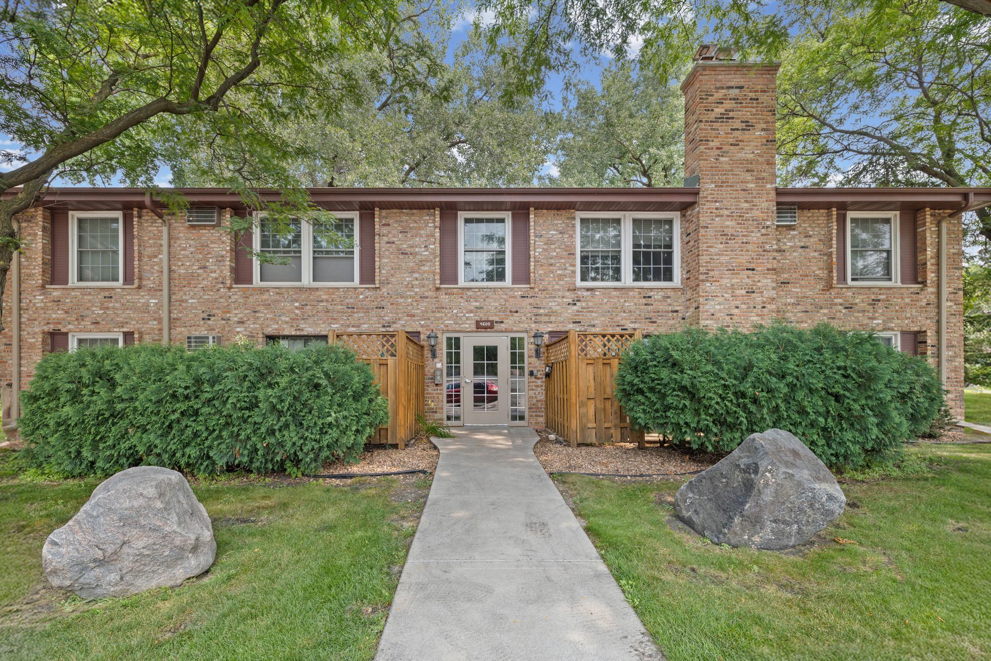 4600 Cedar Lake Road S 2