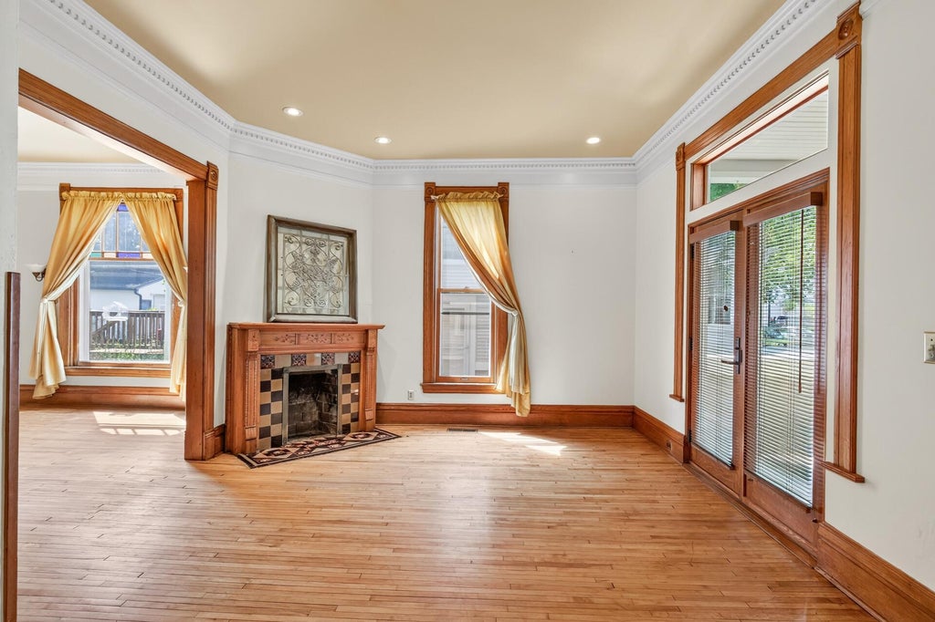 Photo of 2735 Emerson Avenue S #1, Minneapolis, MN 55408 (MLS # 7121735)