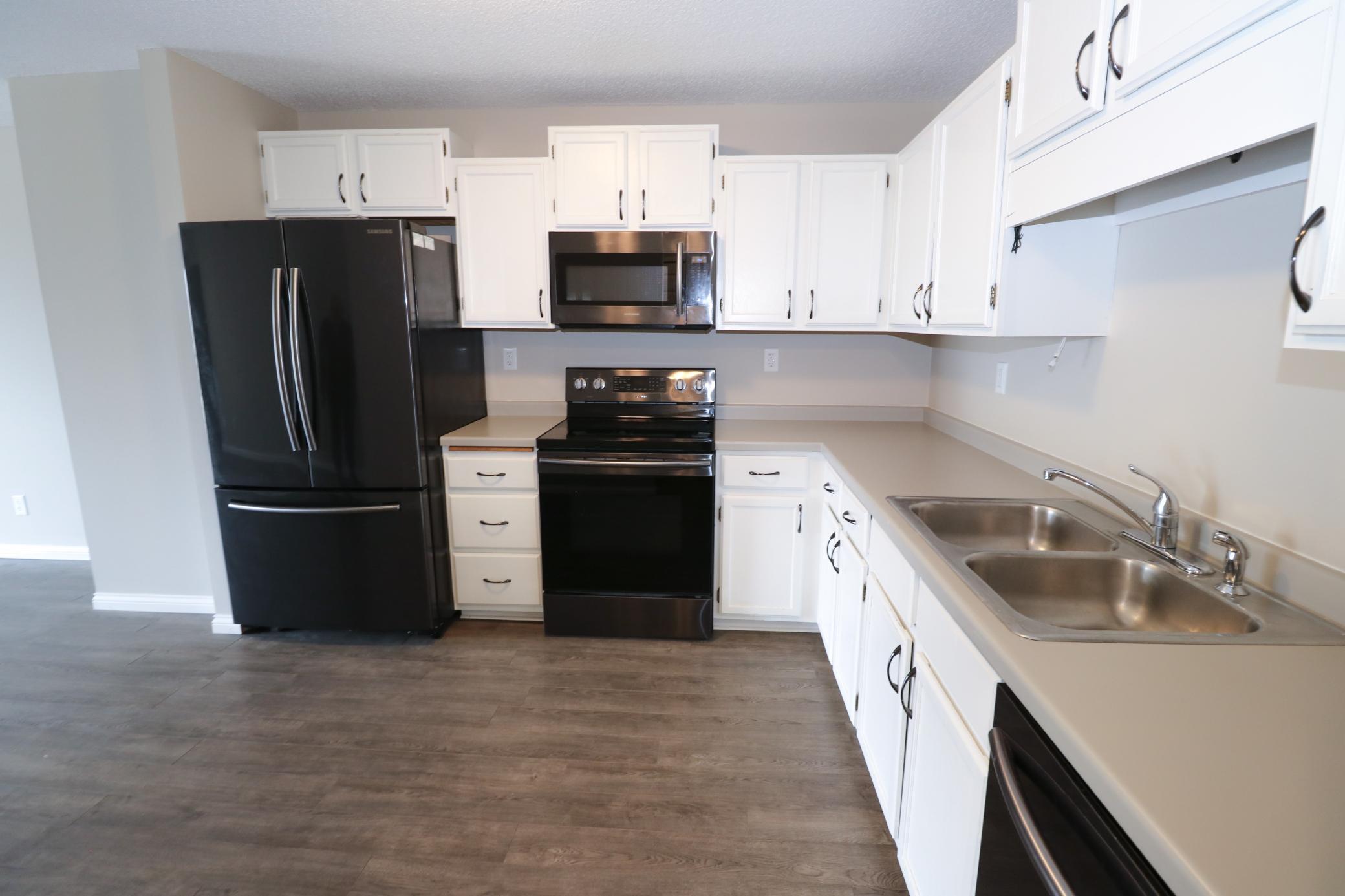 66 9th Street E 1613