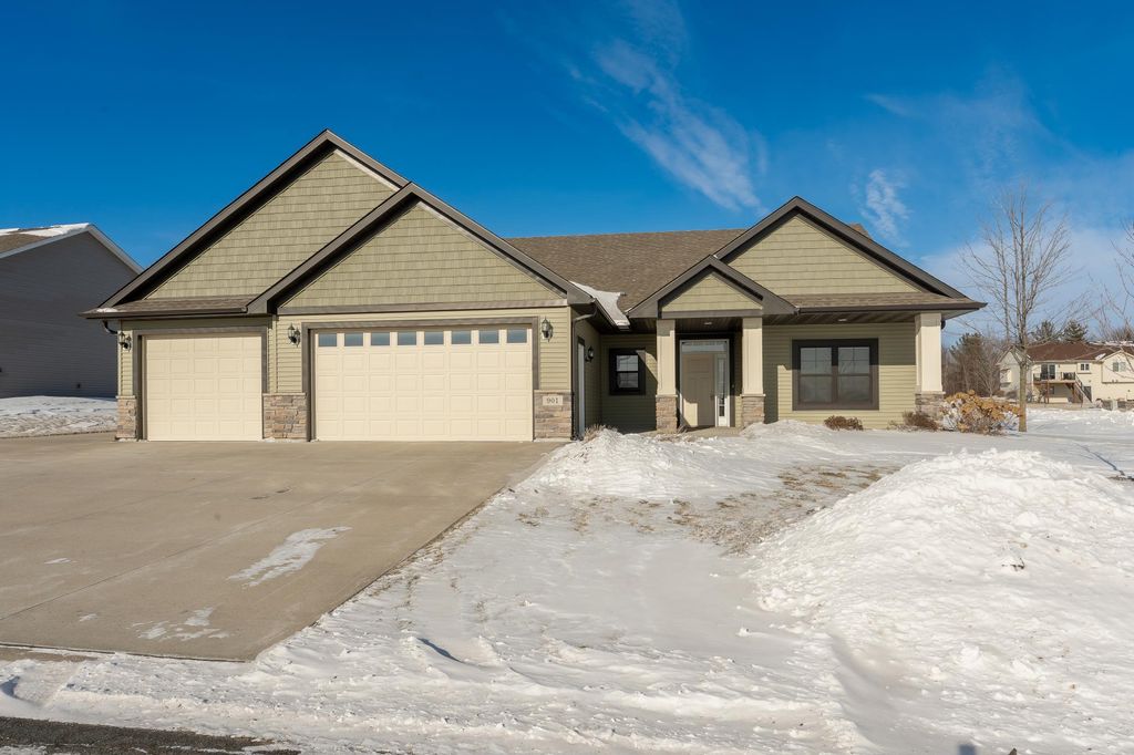Photo of 901 Emily Court NE, Montgomery, MN 56069 (MLS # 7013534)
