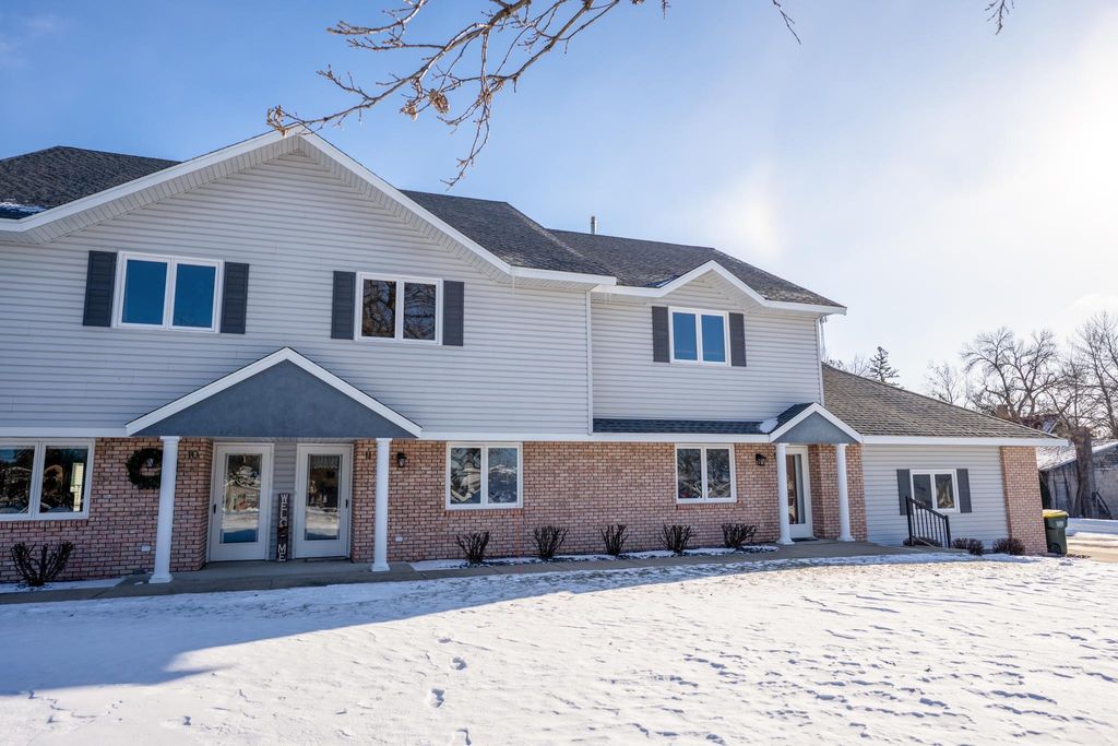 Photo of 110 NE 1st Avenue NE #11, New London, MN 56273 (MLS # 7013866)