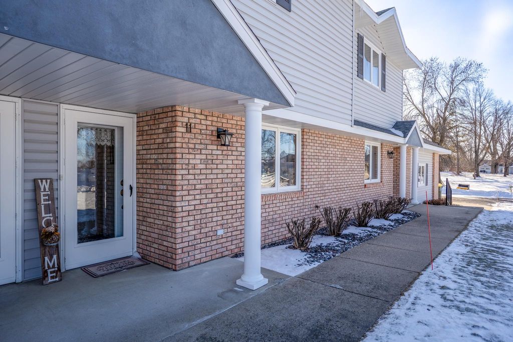 Photo of 110 NE 1st Avenue NE #11, New London, MN 56273 (MLS # 7013866)