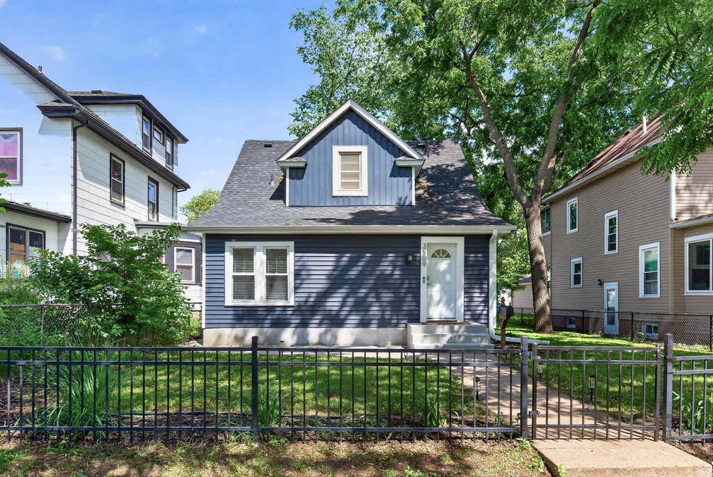 Photo of 3509 3rd Avenue S, Minneapolis, MN 55408 (MLS # 7048143)