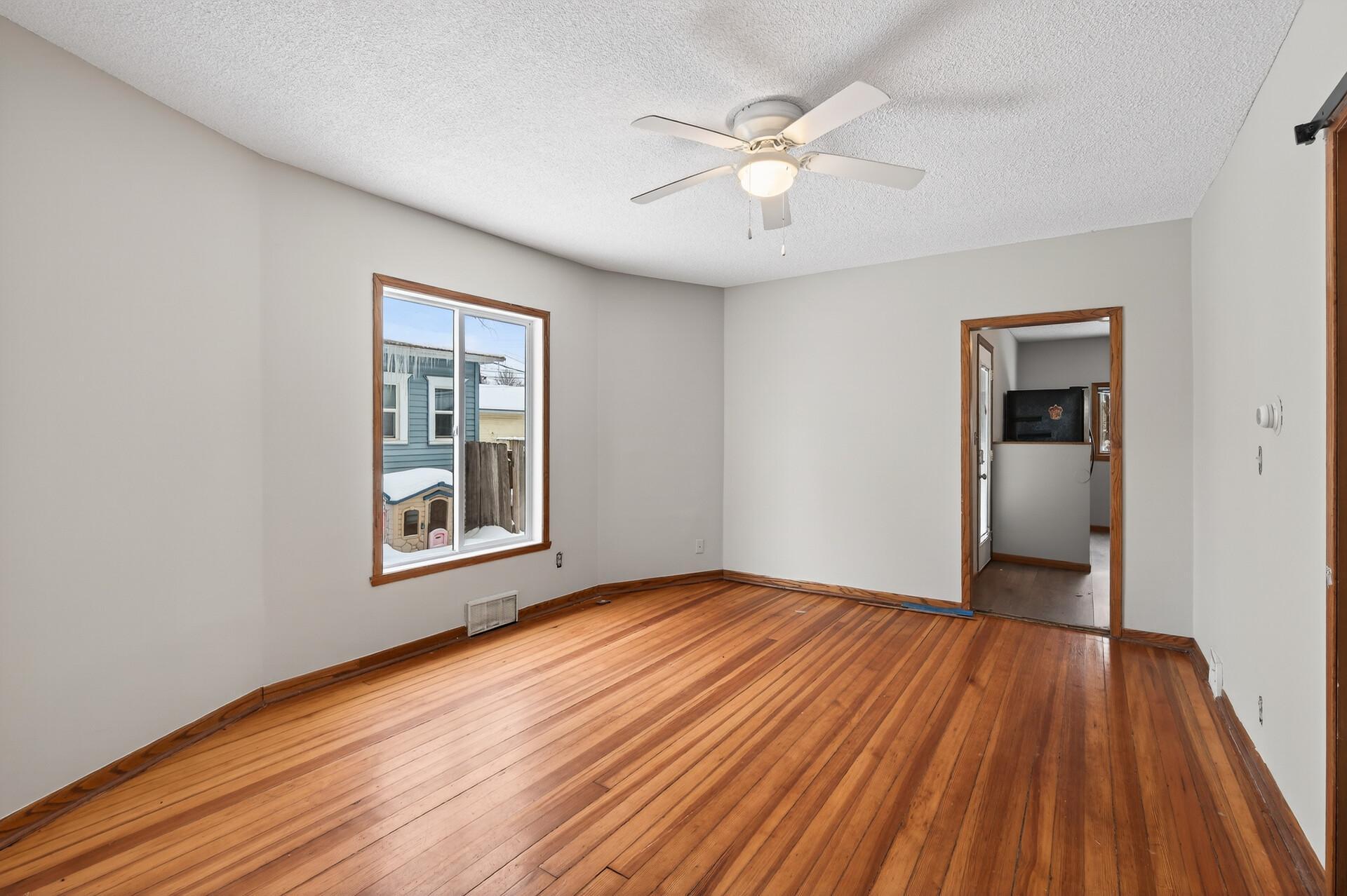 305 Osceola Avenue S