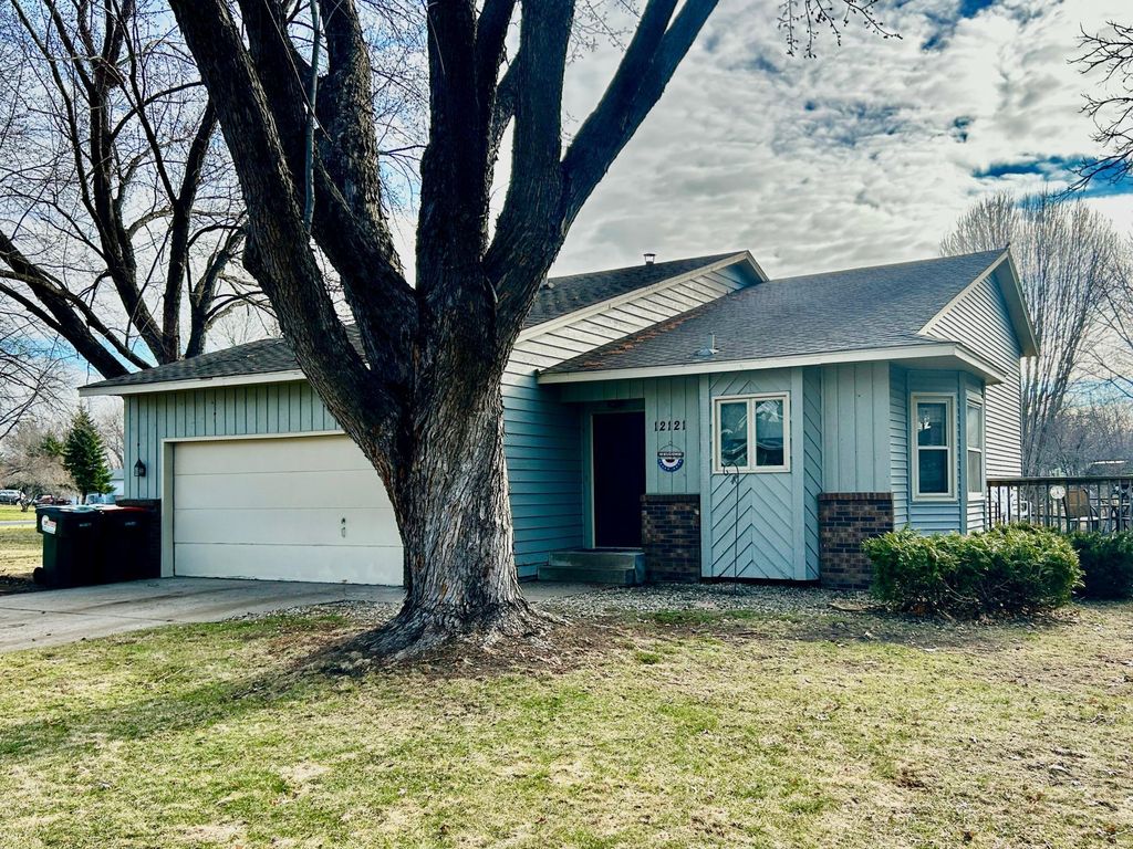 Photo of 12121 Jefferson Street NE, Blaine, MN 55434 (MLS # 7052258)