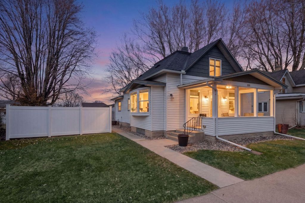 Photo of 208 E 1st Street, Waconia, MN 55387 (MLS # 7033205)