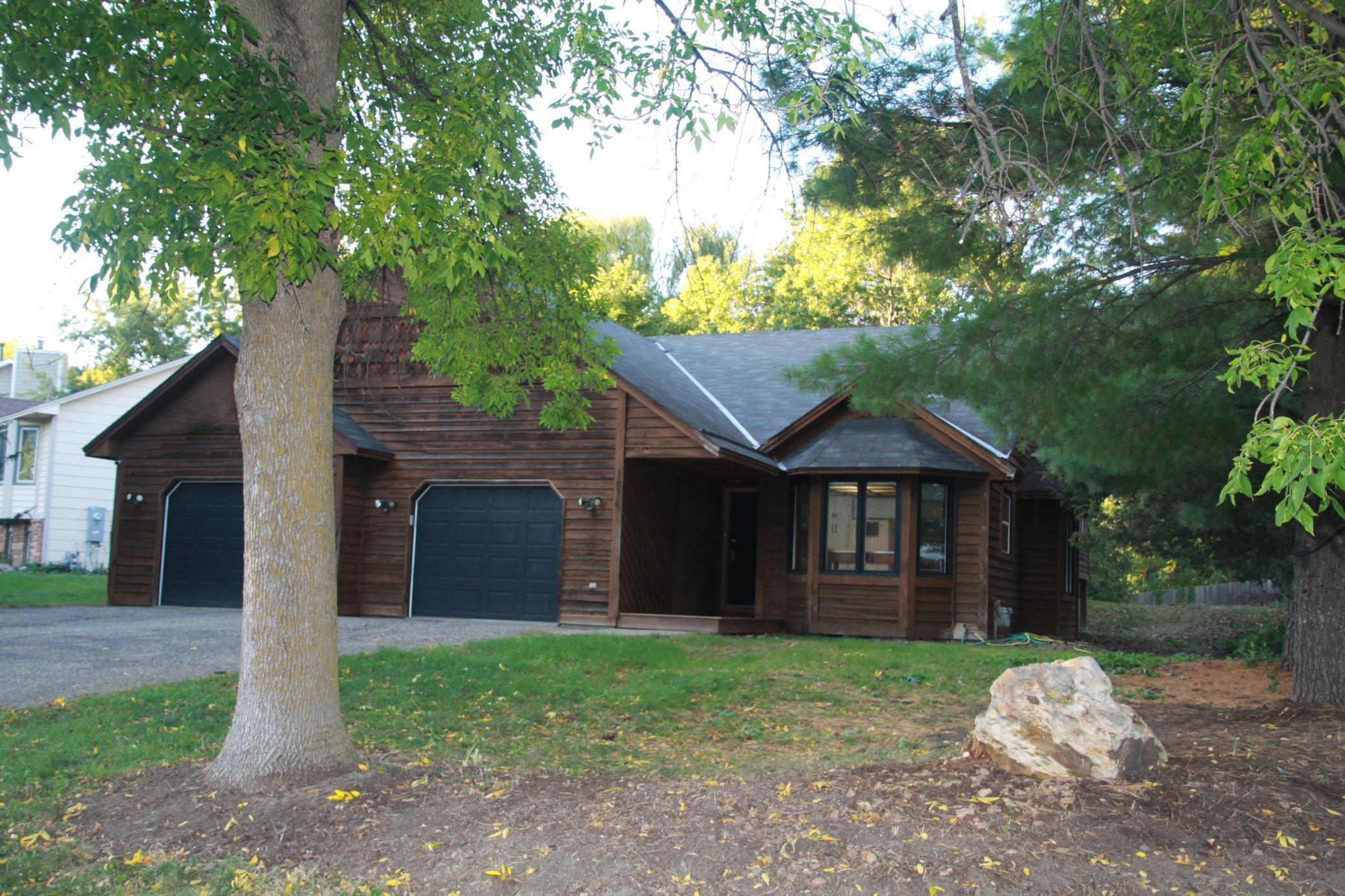 1516 Rushmore Drive