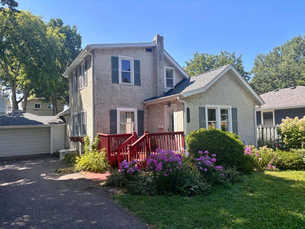 Photo of 1887 Malvern Street, Lauderdale, MN 55113 (MLS # 7121080)