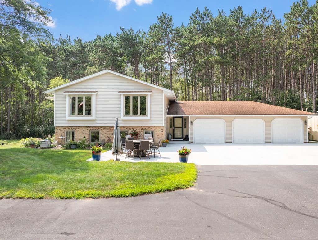 Photo of 4624 159th Avenue NW, Andover, MN 55304 (MLS # 7124406)