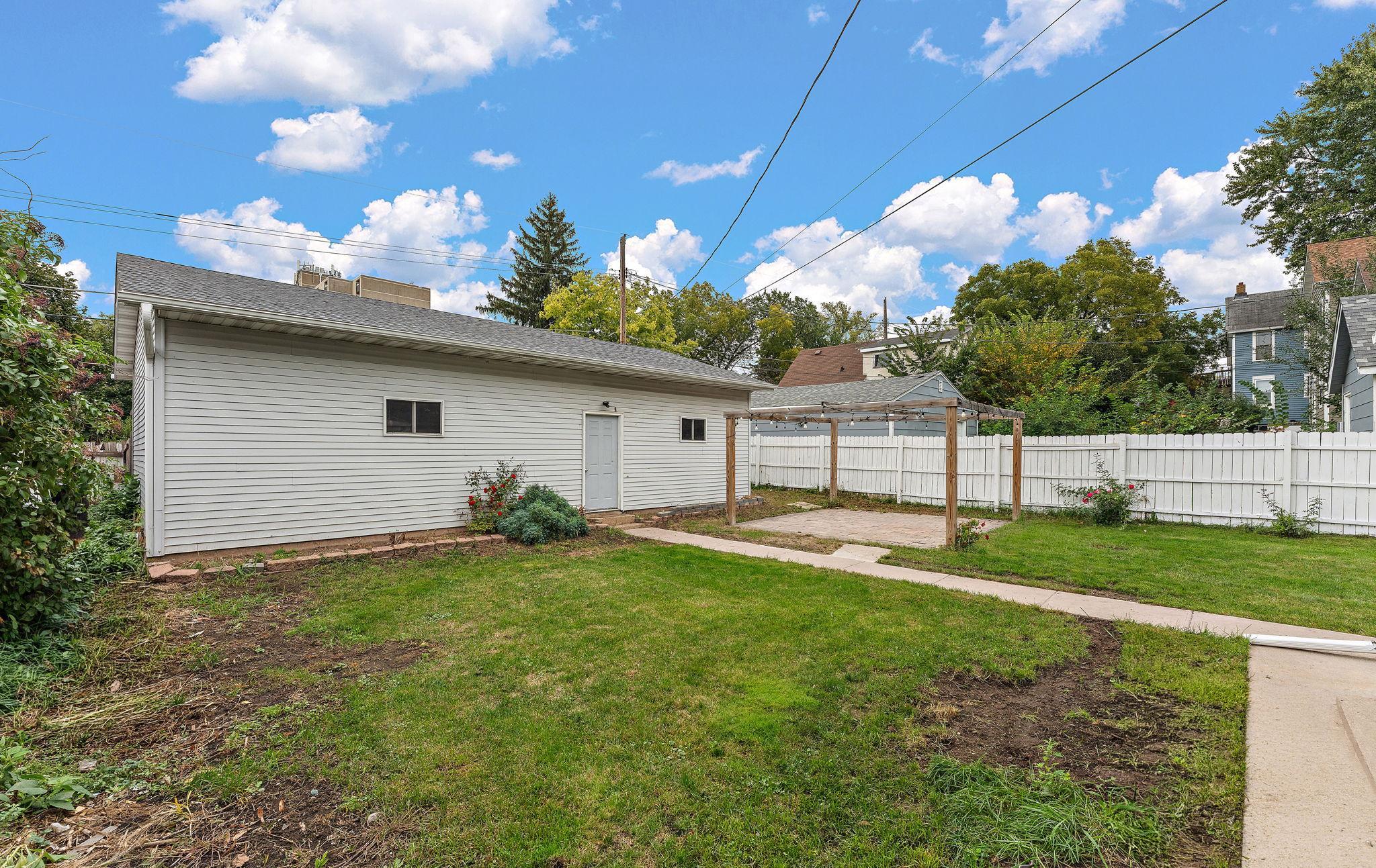 601 Sims Avenue